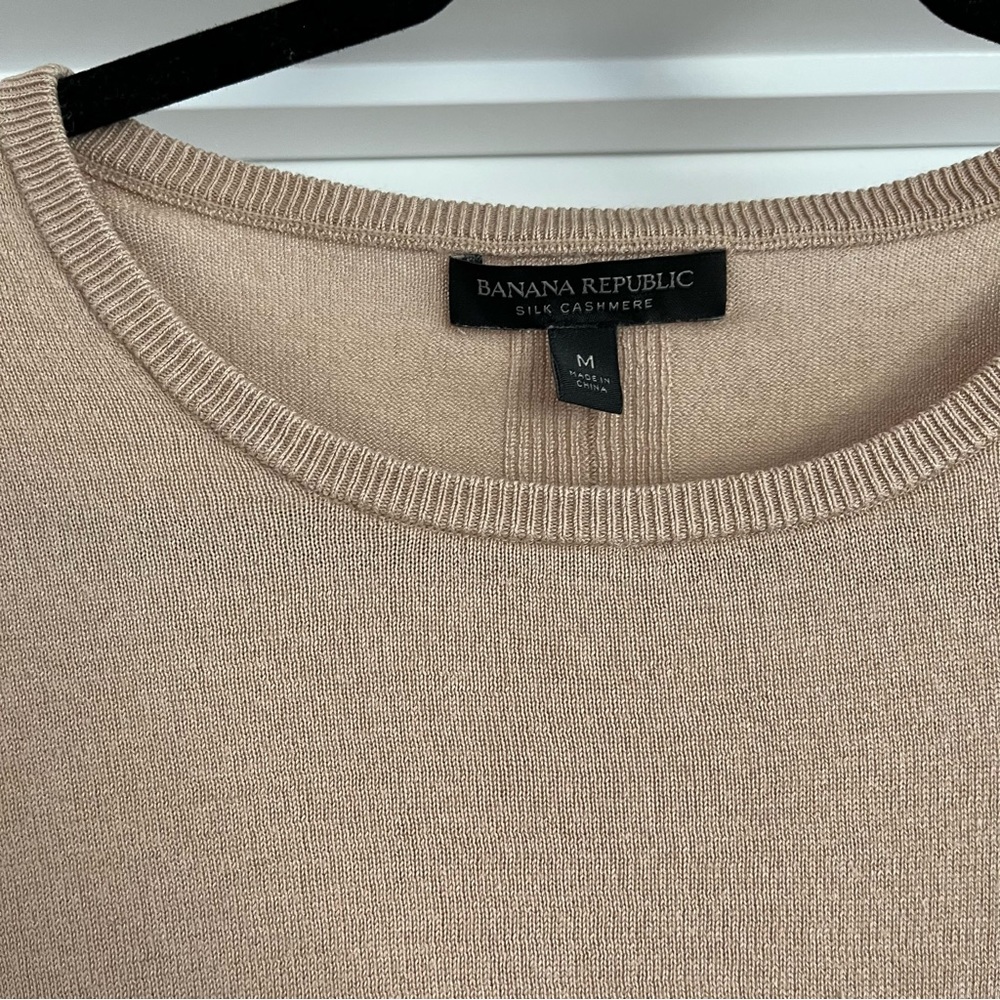 Banana Republic Silk Cashmere Crewneck Sweater - Picture 4 of 4